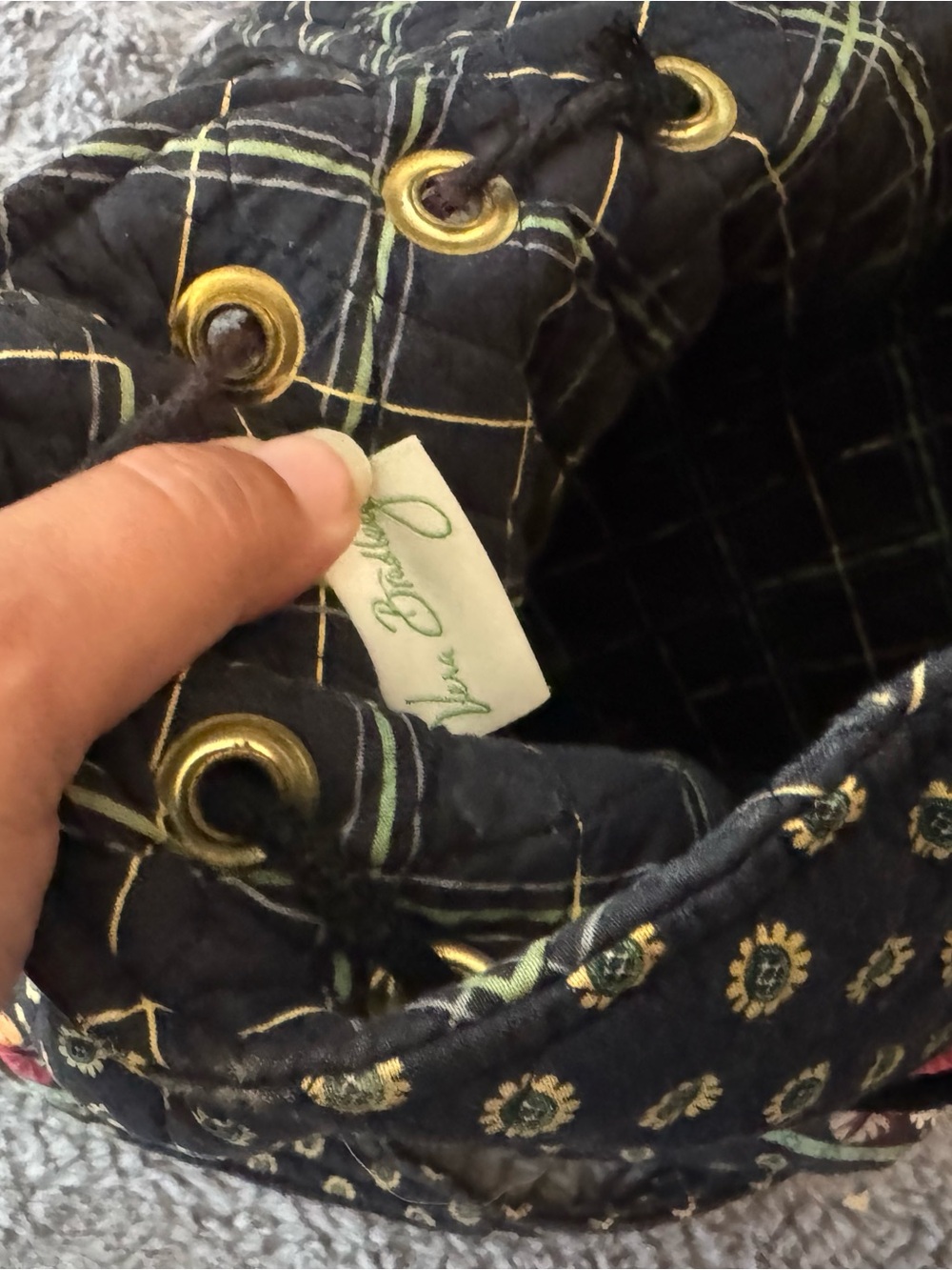 VERA BRADLEY Vintage Quilted Floral Drawstring Backpack Tote - Picture 13 of 13